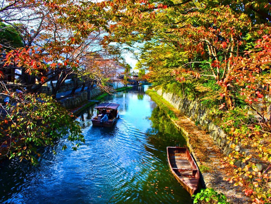 【12月2日（土）出発】心を癒す旅<水郷と近江商人の街>近江八幡を訪ねる 紅葉の石の寺「教林坊」と 八幡掘めぐり