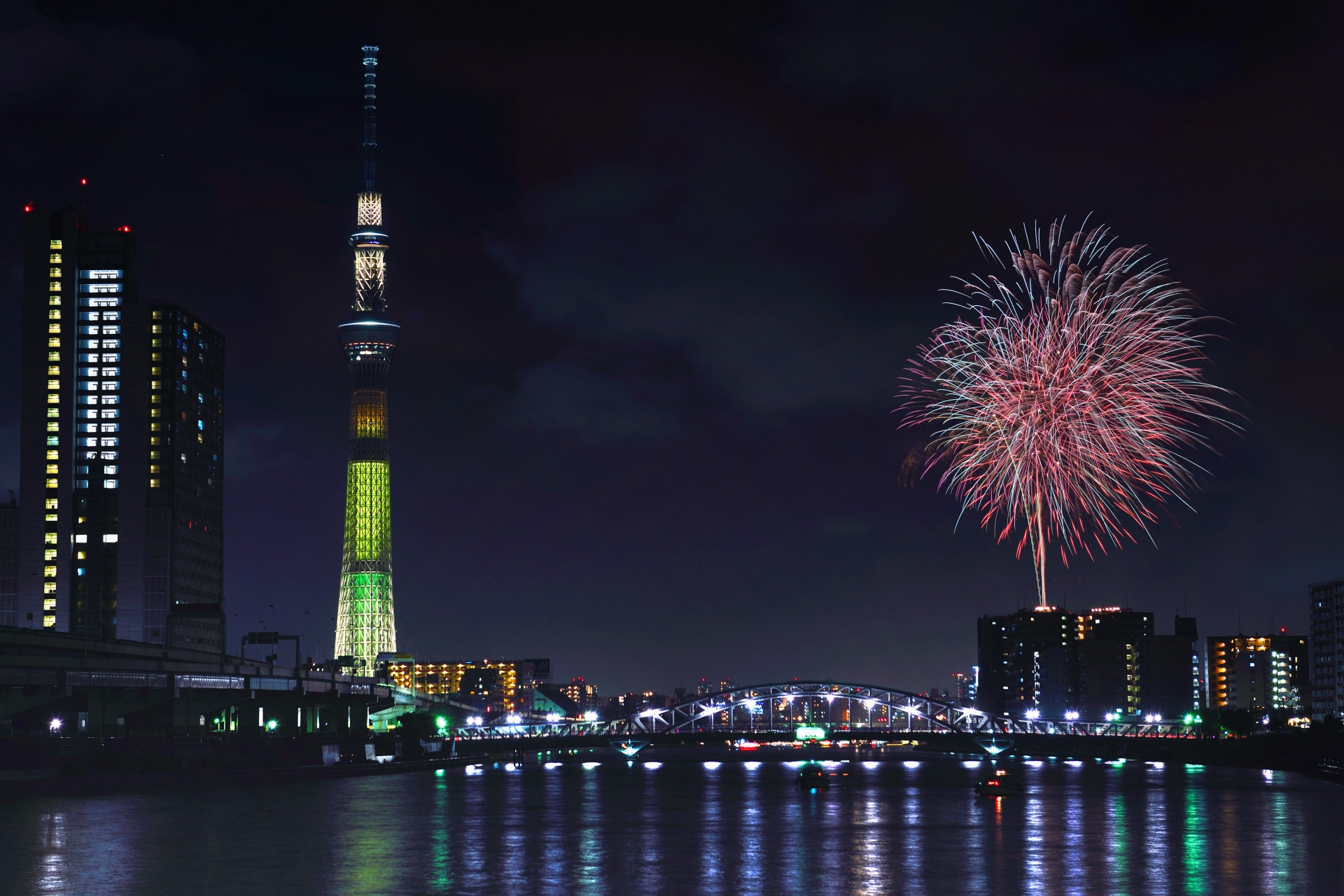 第48回隅田川花火大会と東京観光1泊2日