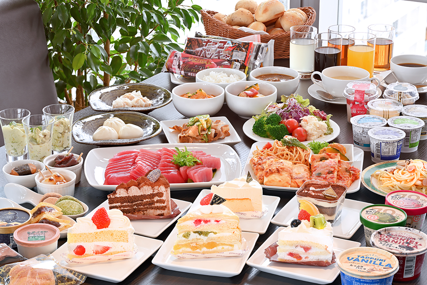 シャトレーゼホテル長野にてランチ＆デザートブッフェと野尻湖テラス、最後に桃のお土産付！　日帰りの旅♪
